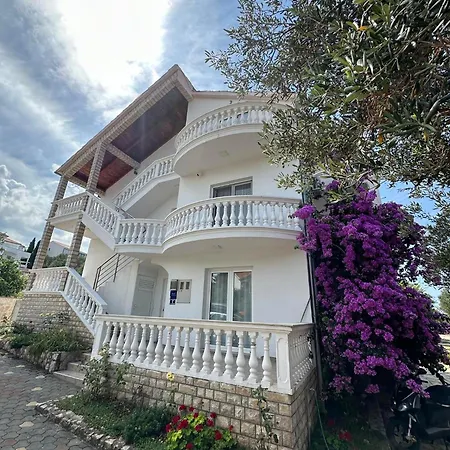 Ljubica, Apartment *